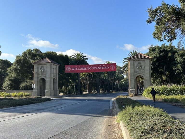 افزایش ۱۱ درصدی درخواست کمک‌هزینه‌ تحصیلی در کالیفرنیا