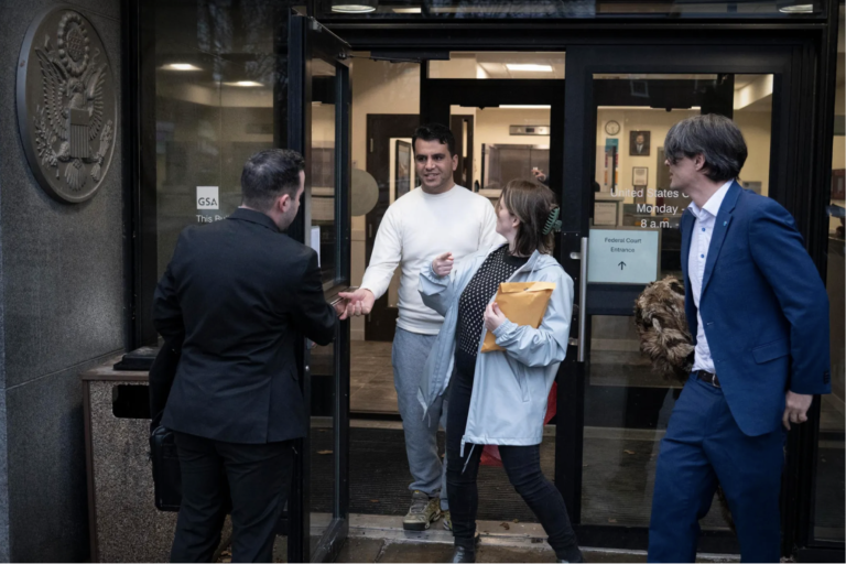 قاضی فدرال به بازداشت ۱۰۴روزه‌ی شهروند افغانستان پایان داد