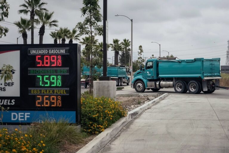 کالیفرنیا در جست‌وجوی سوخت ارزان‌تر؛ طرحی برای گسترش استفاده از «ای-۸۵»